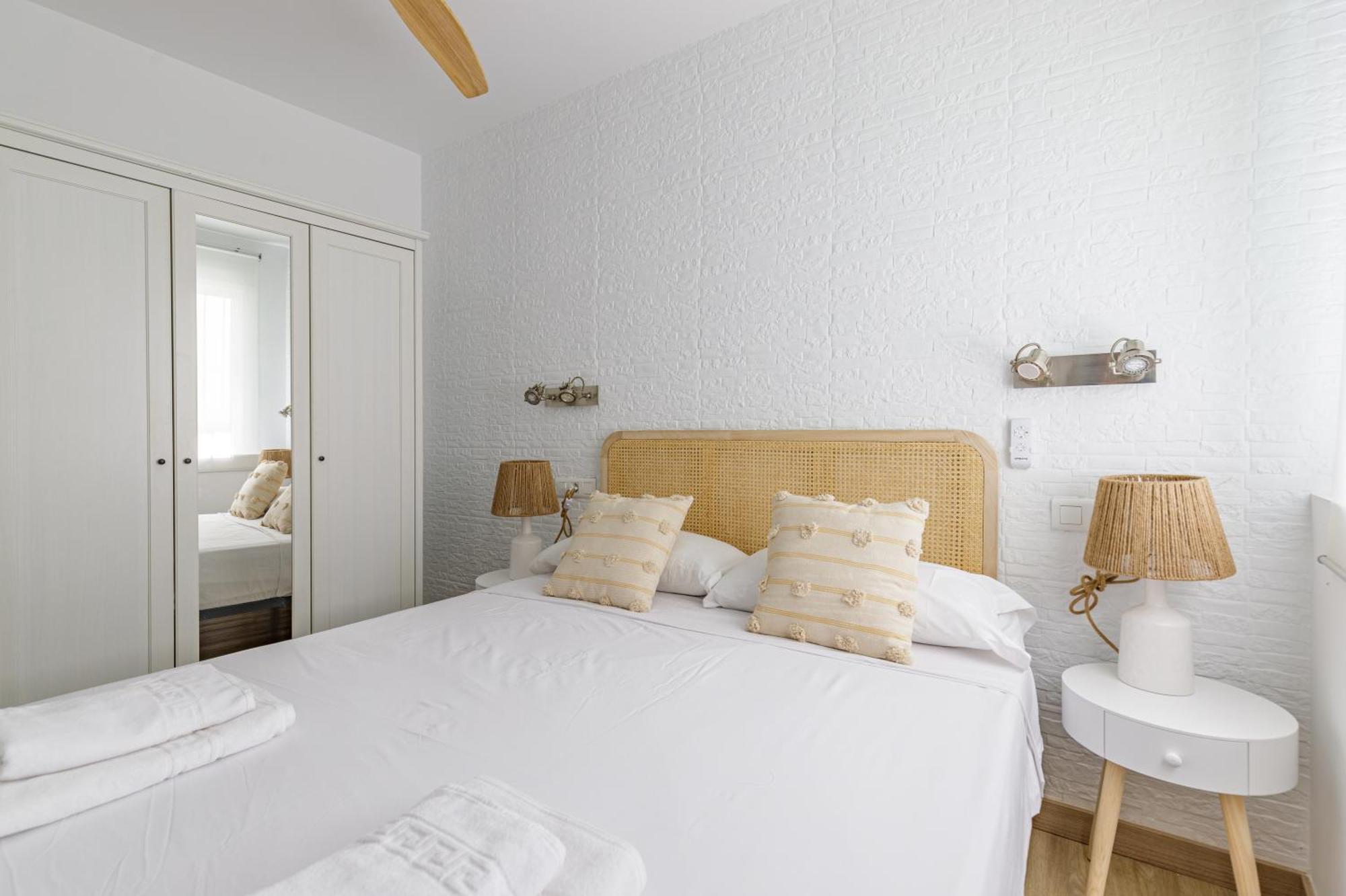 Caterina Pedregalejo Apartment Malaga Exterior photo